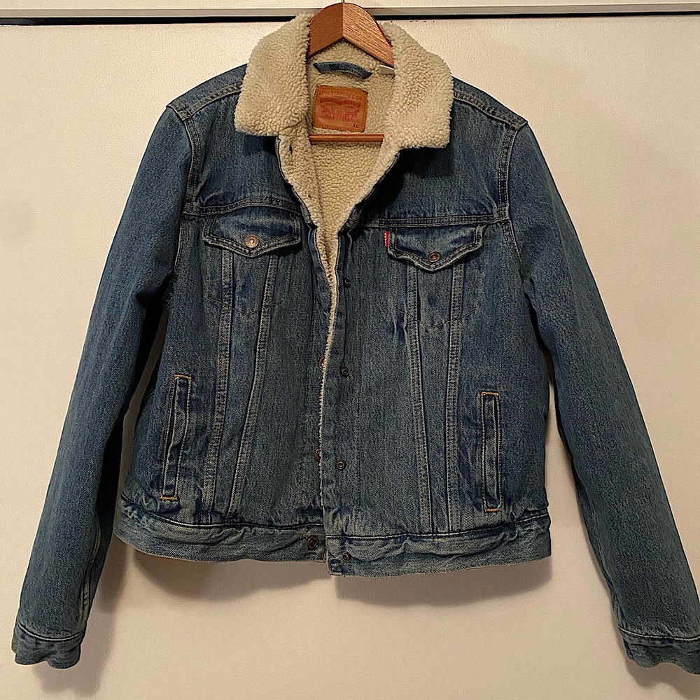 Levi's Blue Jean Jacket with Cream Sherpa Lining